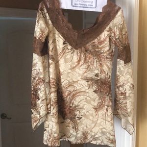 Beige/brown bell sleeve top